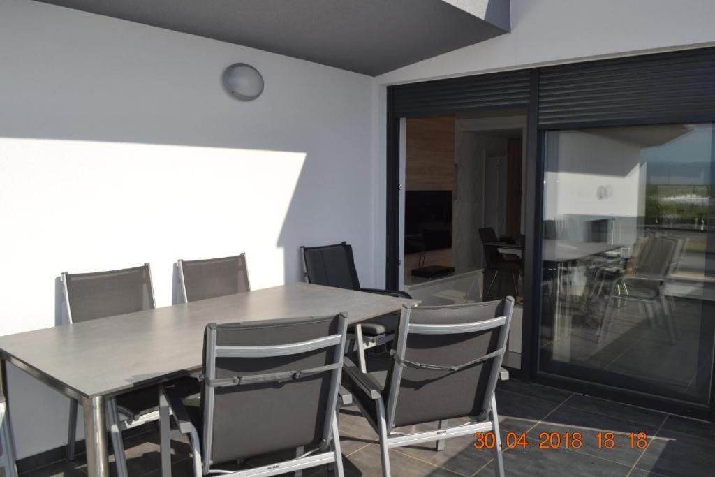 My Paradies - Njivice Penthouse*** 外观 照片
