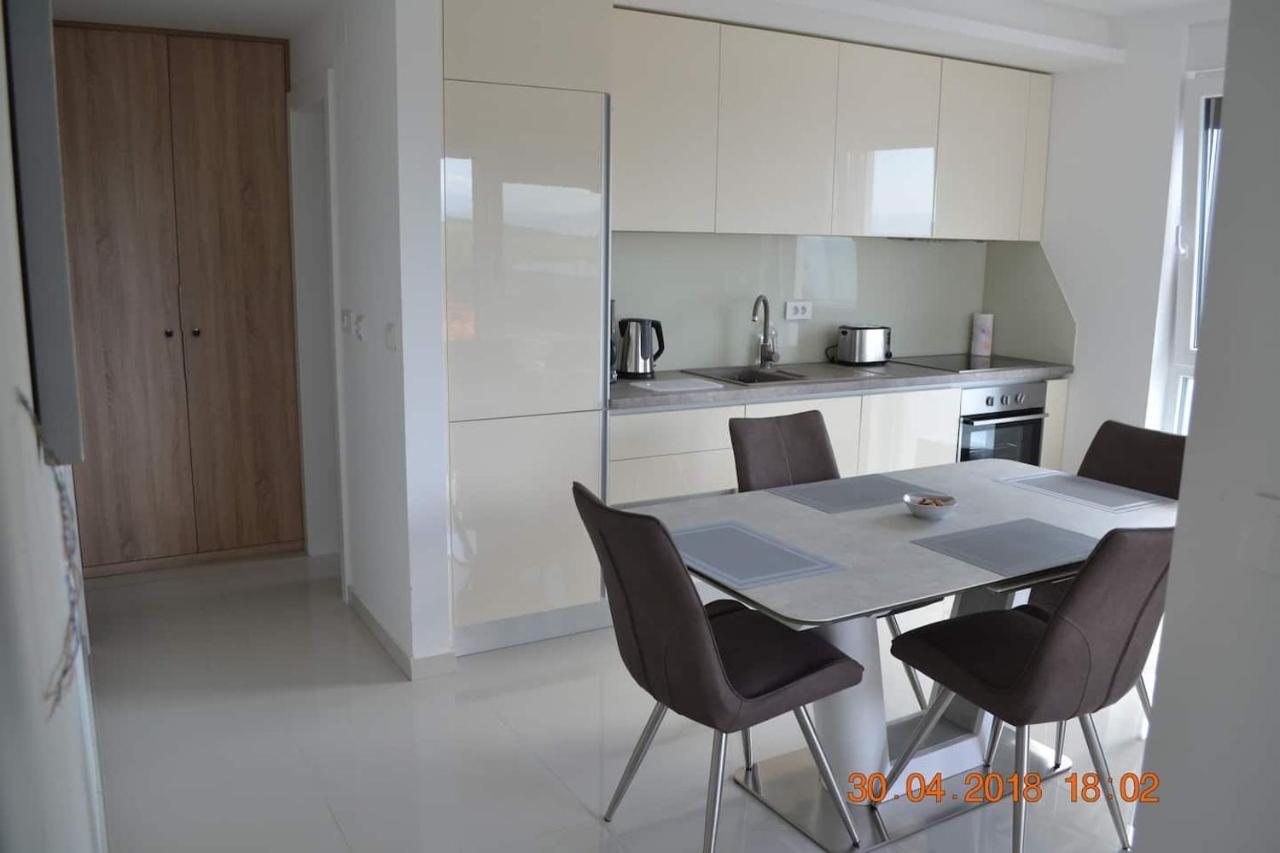 My Paradies - Njivice Penthouse*** 外观 照片
